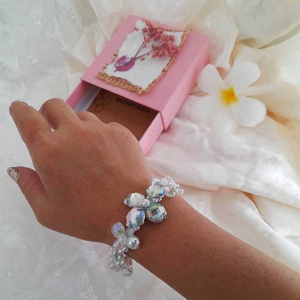 Crystal Bracelet: Wrist Accessories for Bridal Parties and Casual Wear