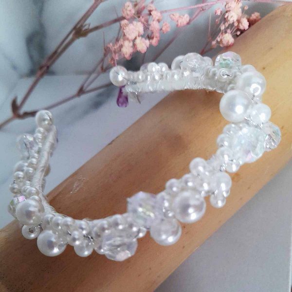 Pearl Bracelet: Womens Wrist Accessories for Bridal Parties and Casual Wear