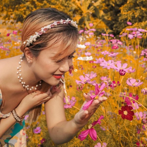 Bridal Headband: Adjustable Headpiece for Parties and Casual Wear - Image 6